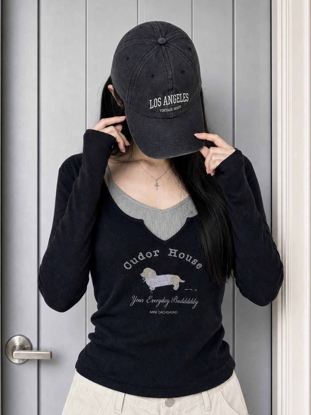 Cudor House V-neck Knit BLACK
