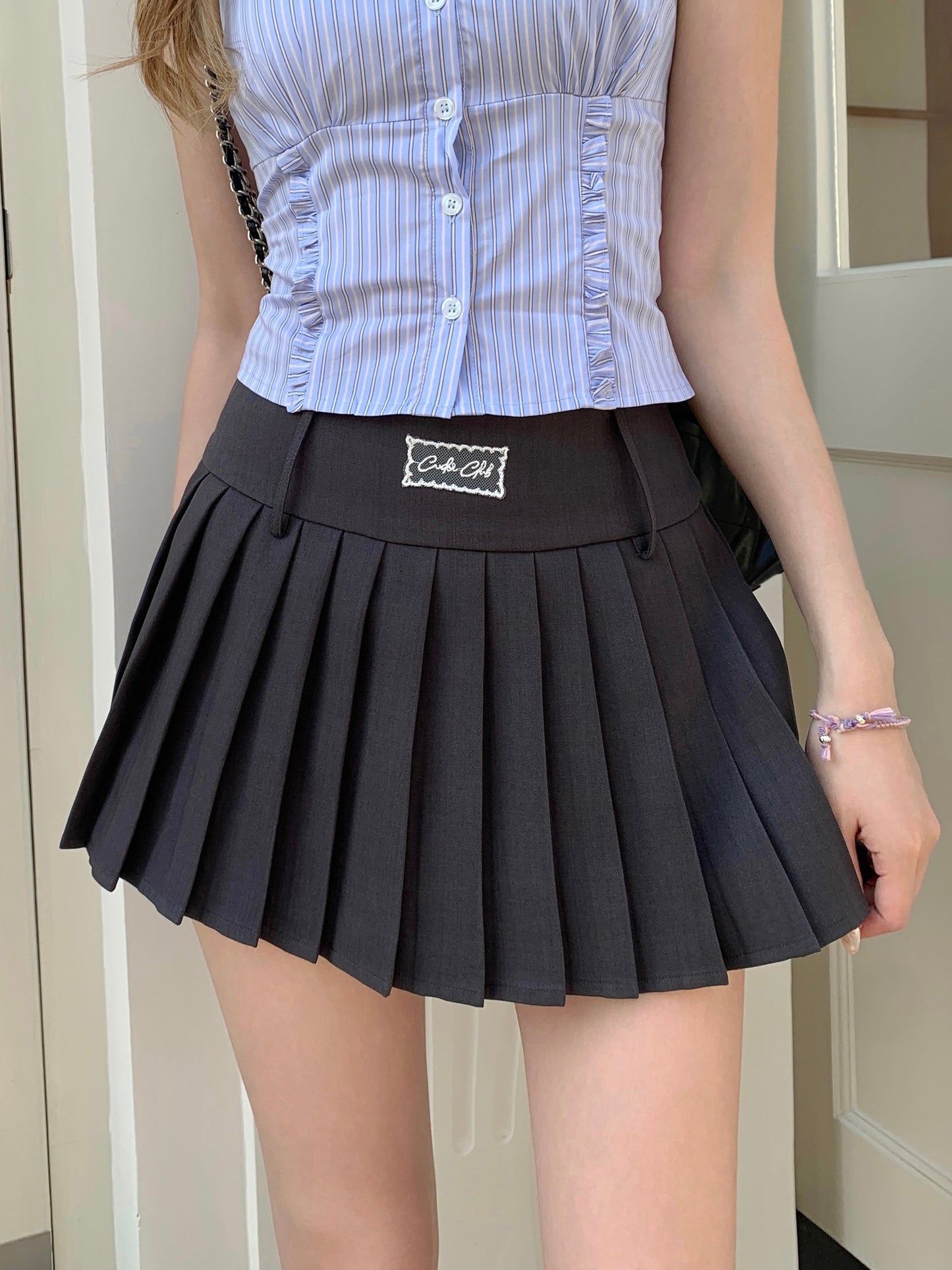 Volie Pleated Skirt DARK GREY